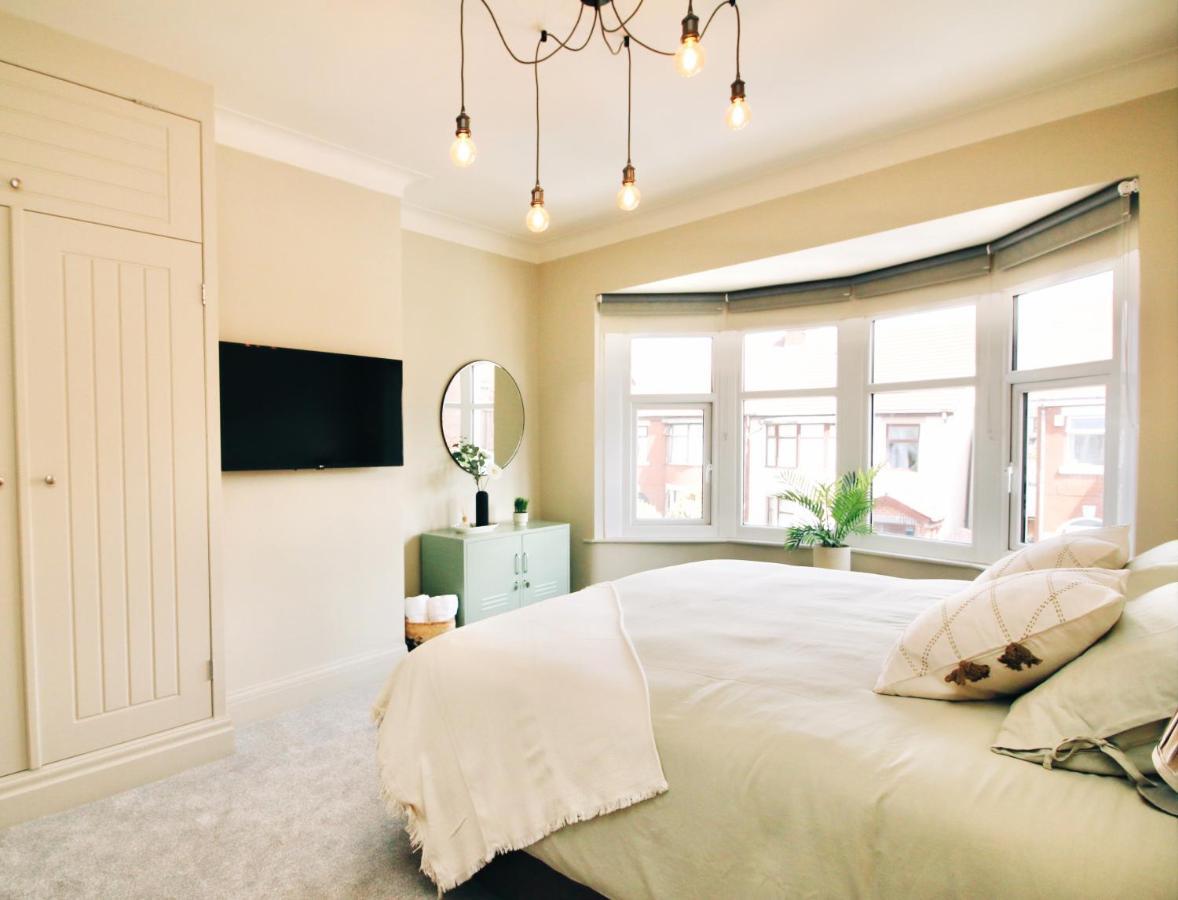 Xxhot Tubxx 4Bed Semi, Sleeps 8, 2 Bathrooms Blackpool Kültér fotó