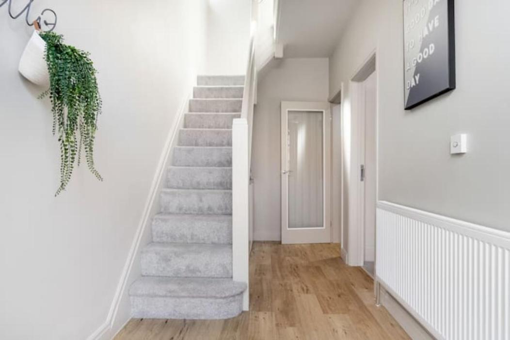 Xxhot Tubxx 4Bed Semi, Sleeps 8, 2 Bathrooms Blackpool Kültér fotó