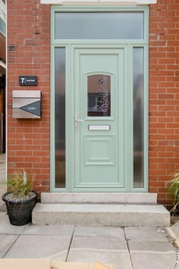 Xxhot Tubxx 4Bed Semi, Sleeps 8, 2 Bathrooms Blackpool Kültér fotó