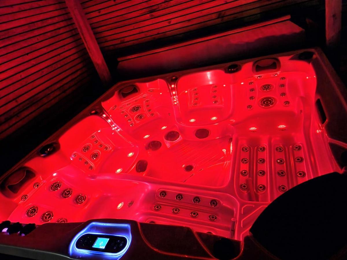 Xxhot Tubxx 4Bed Semi, Sleeps 8, 2 Bathrooms Blackpool Kültér fotó